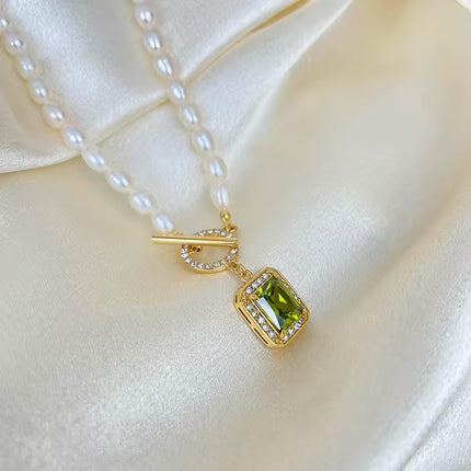 Lovebound Pearl Necklace