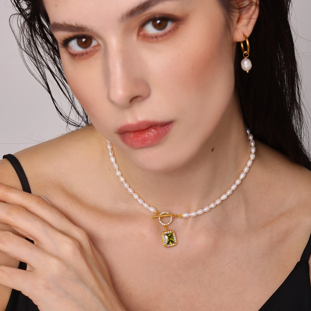 Lovebound Pearl Necklace