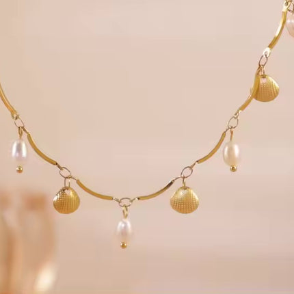 Seaside Embrace Necklace