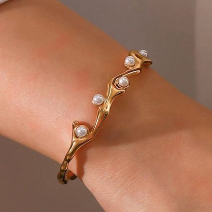 Pearlwave Cuff