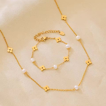 Petal & Pearl Necklace