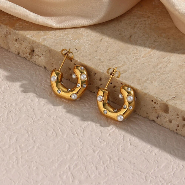 Helene Pearl Earrings