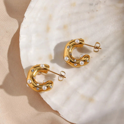Helene Pearl Earrings