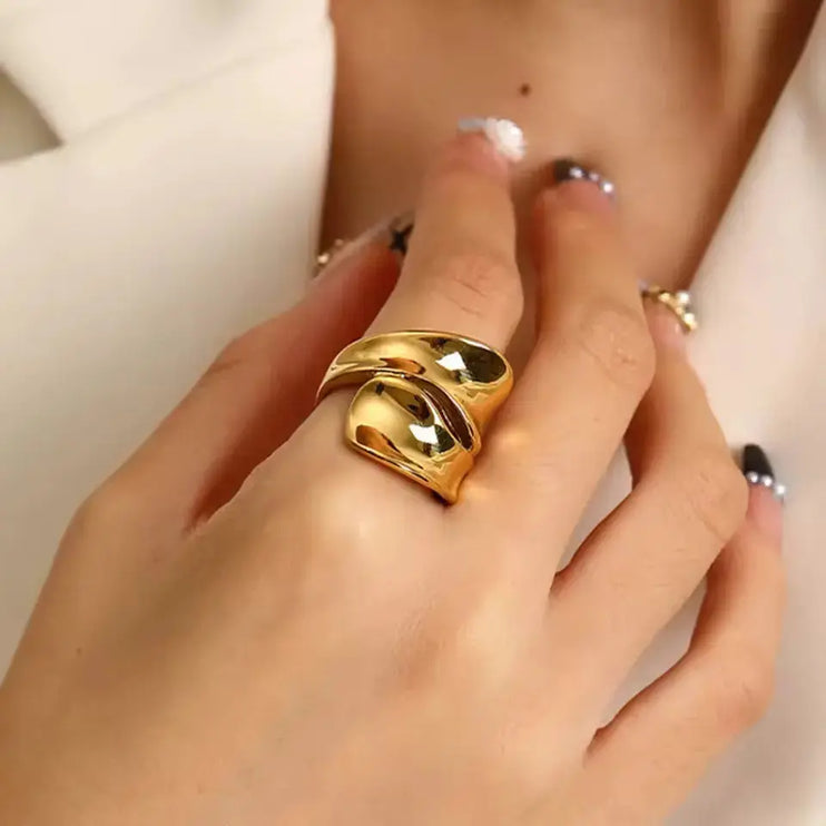 Jupiter Flux Ring 2Moon Jewellery