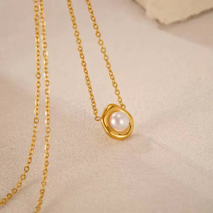 Pearl Halo Pendant Necklace 2Moon Jewellery