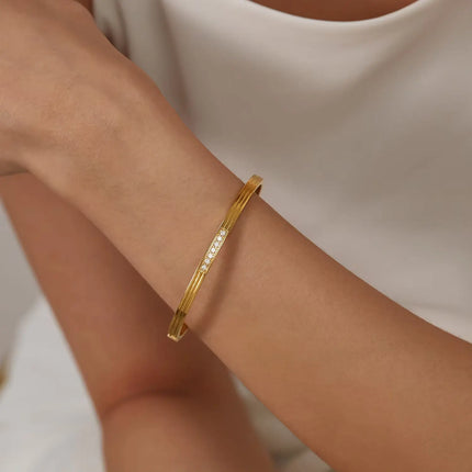 The Planet Saturn Bracelet | Minimal Gold Pavé Bangle – 2Moon Jewellery